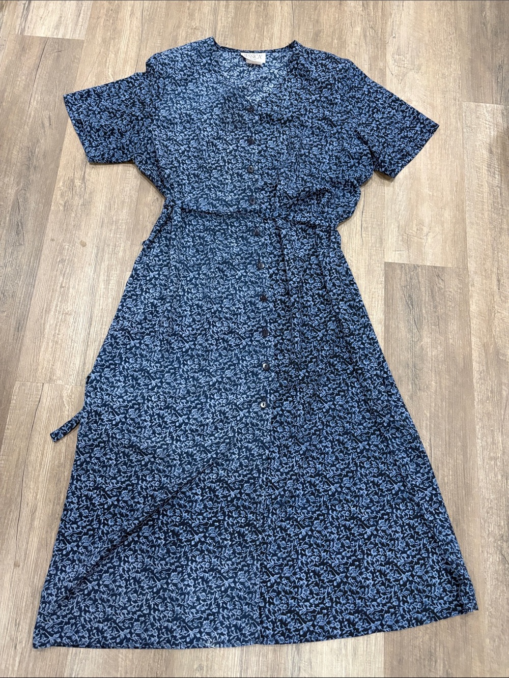 Women's Blue Floral Button-Front Midi Dress